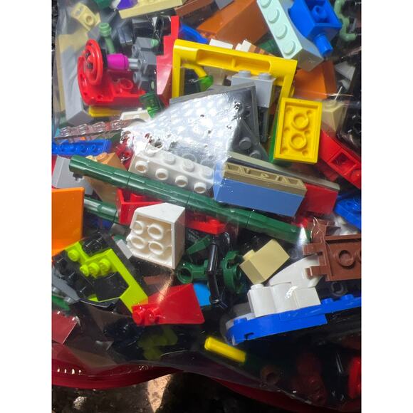 Lego 2 lb Assorted Parts Exact Bag - Picture 3 of 3